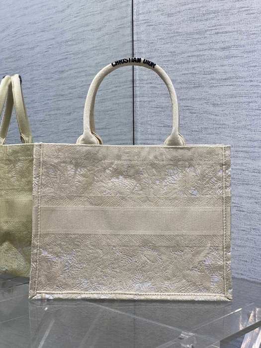 Dior Tote style 116 Beige 01A
