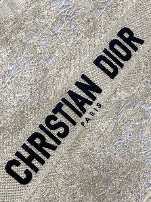 Dior Tote style 116 Beige 01A
