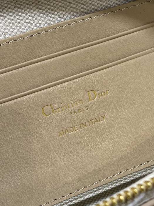 Dior Tote style 117 Beige 01A