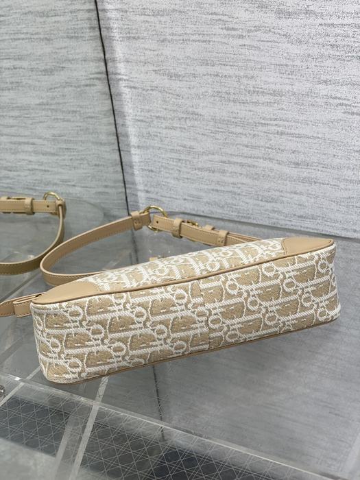 Dior Tote style 117 Beige 01A