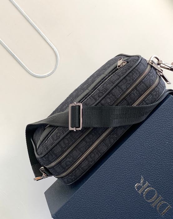 Dior Tote style 120 Black 01A 2