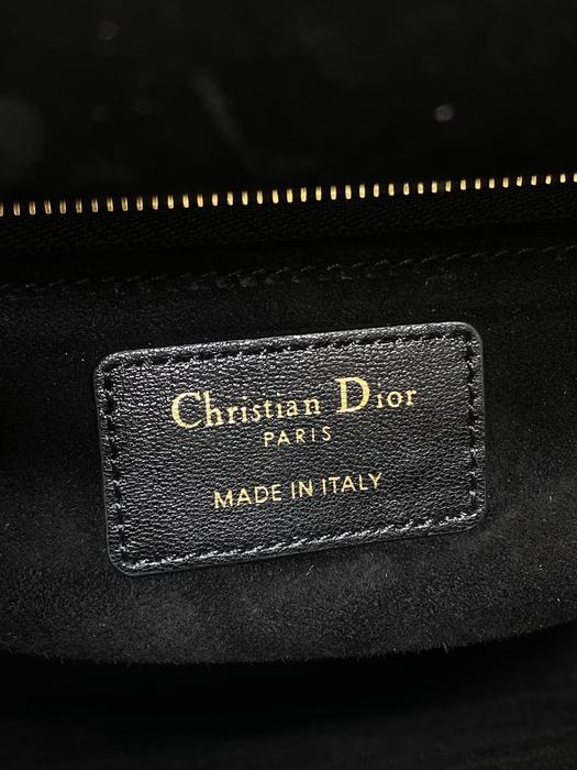 Dior Tote style 16 Black 01A