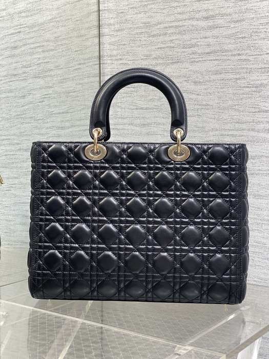 Dior Tote style 17 Black 01A