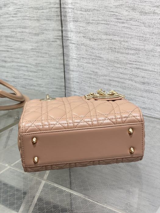 Dior Tote style 19 Beige 01A
