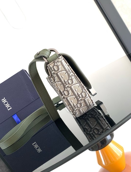 Dior Tote style 24 Green 01A