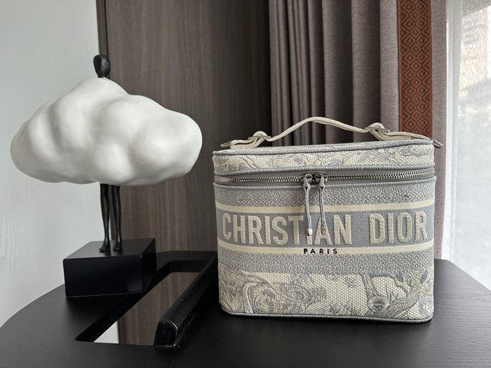 Dior Tote style 24 Grey 01A