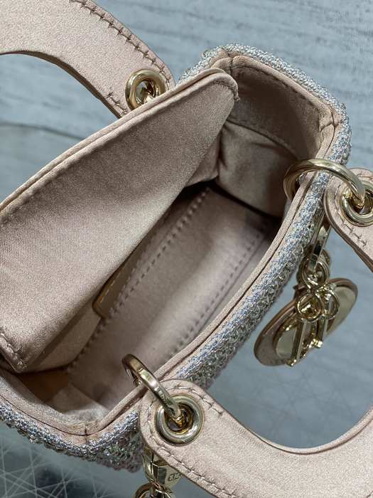 Dior Tote style 25 Beige 01A