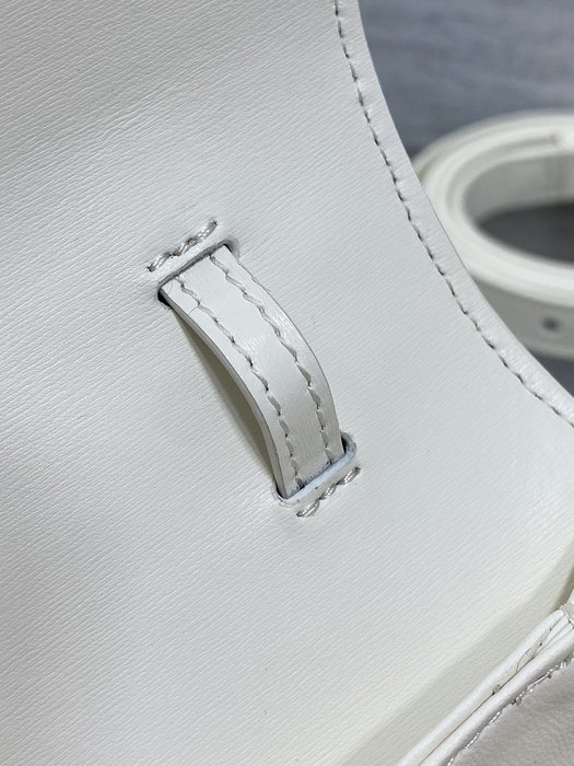 Dior Tote style 25 White 01A