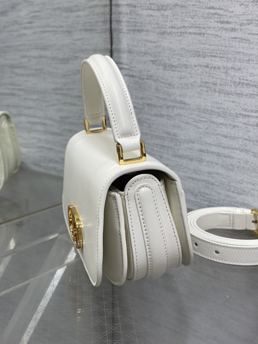 Dior Tote style 25 White 01A