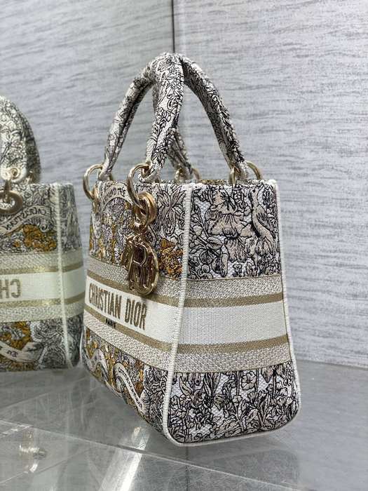 Dior Tote style 26 Beige 01A