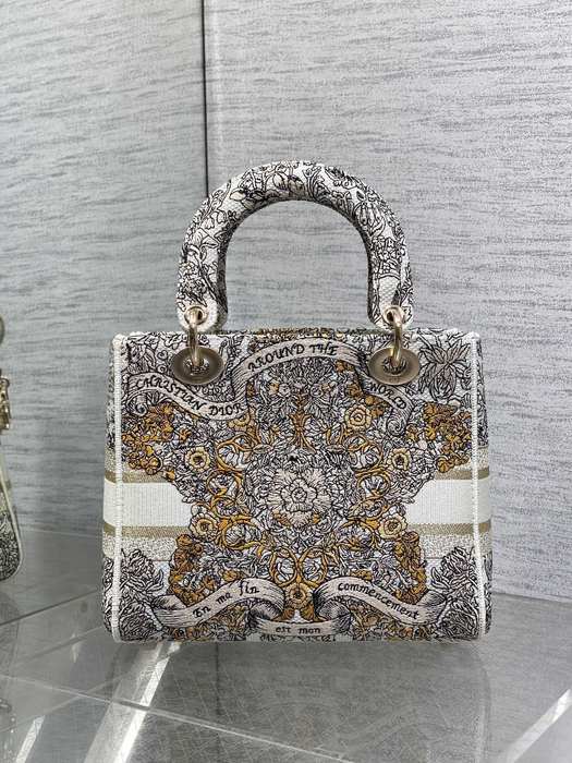 Dior Tote style 26 Beige 01A