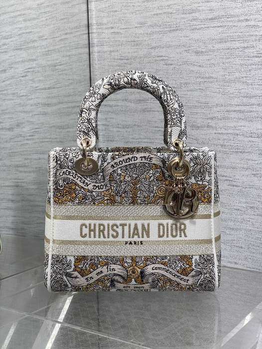 Dior Tote style 26 Beige 01A