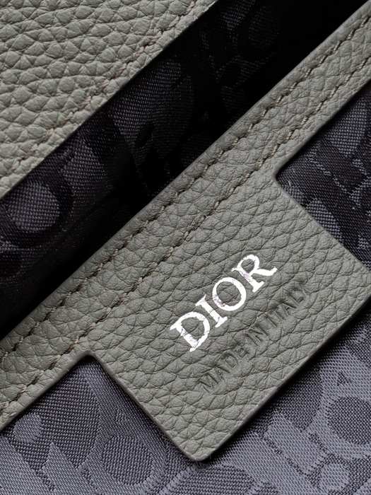 Dior Tote style 26 Green 01A