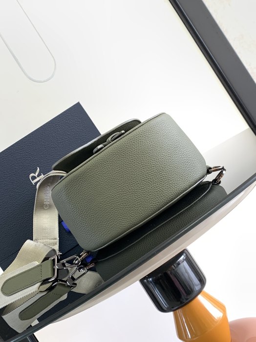 Dior Tote style 26 Green 01A