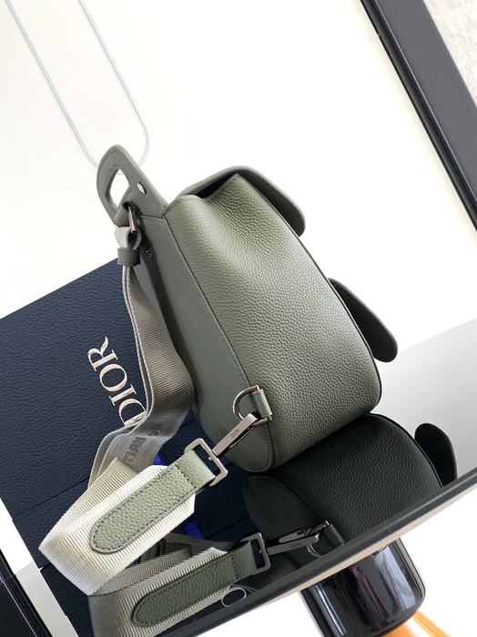 Dior Tote style 26 Green 01A