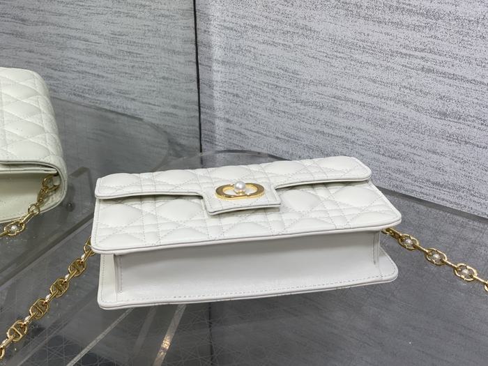 Dior Tote style 26 White 01A