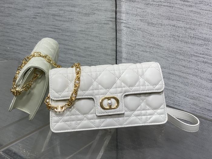 Dior Tote style 26 White 01A