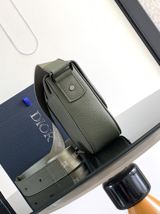 Dior Tote style 27 Green 01A