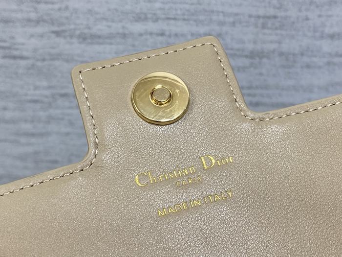 Dior Tote style 29 Beige 01A