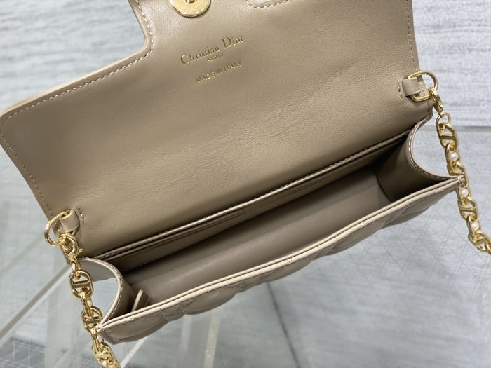 Dior Tote style 29 Beige 01A