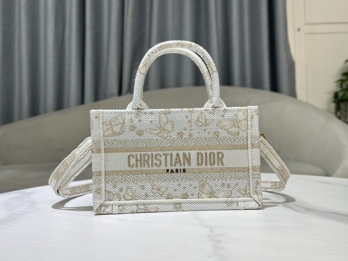 Dior Tote style 30 Beige 01A 3