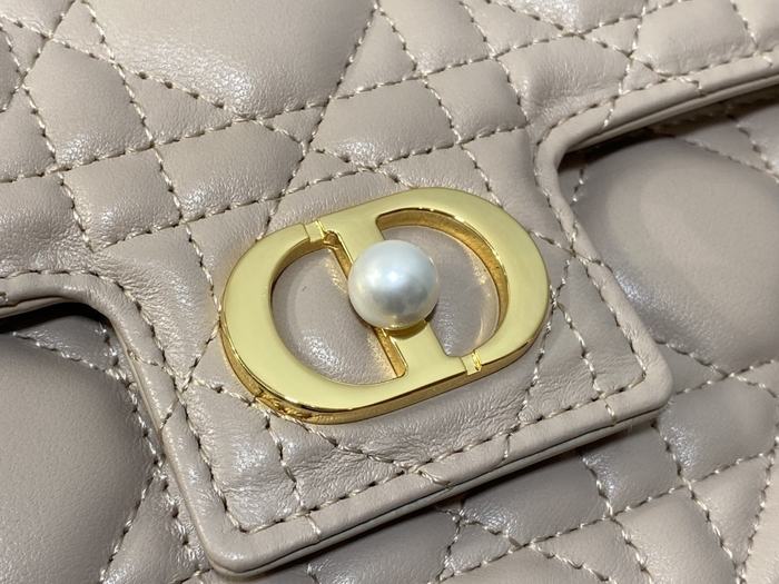 Dior Tote style 30 Beige 01A