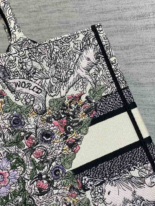 Dior Tote style 31 Grey 01A 2