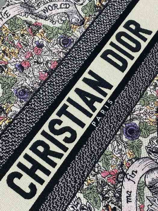 Dior Tote style 31 Grey 01A 2