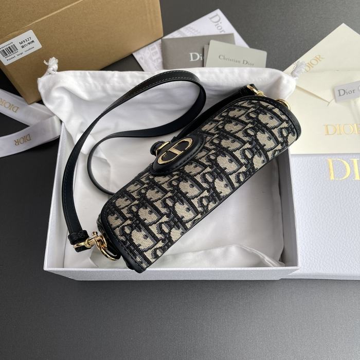 Dior Tote style 32 Black 01A