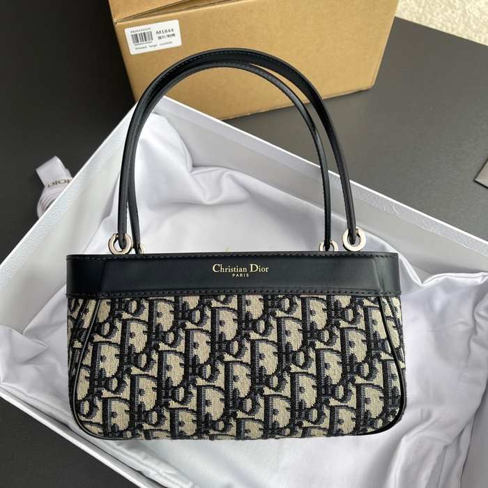 Dior Tote style 33 Black 01A