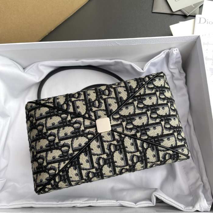 Dior Tote style 33 Black 01A