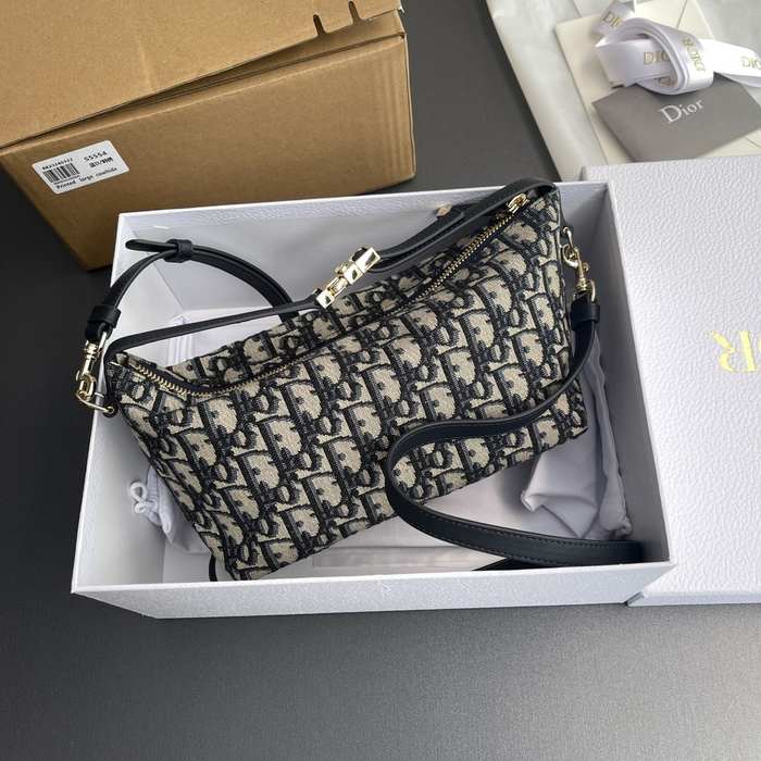 Dior Tote style 34 Navy 01A