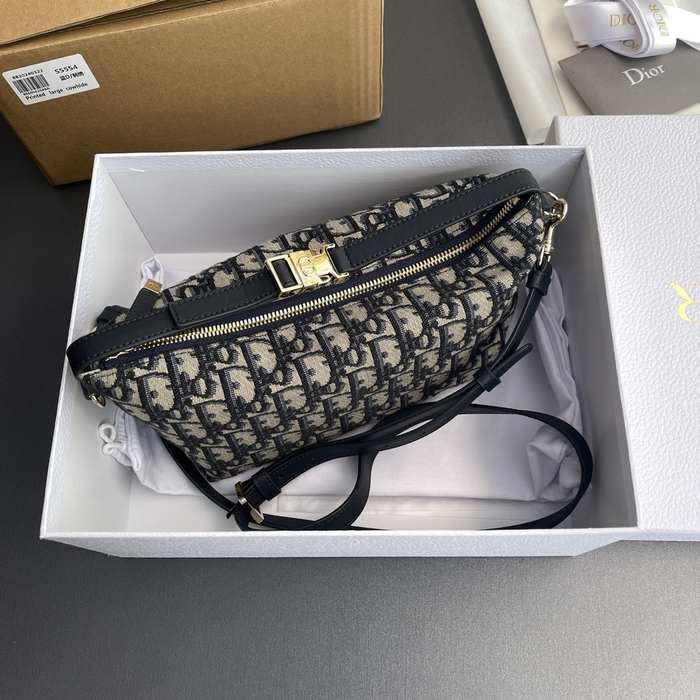 Dior Tote style 34 Navy 01A