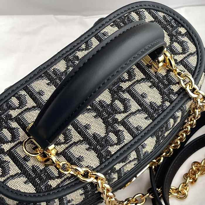 Dior Tote style 35 Black 01A 2