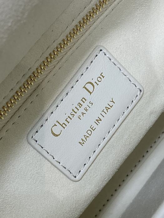 Dior Tote style 35 White 01A
