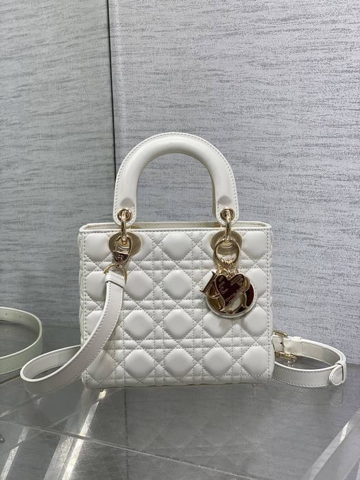 Dior Tote style 35 White 01A