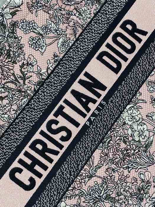 Dior Tote style 37 Beige 01A