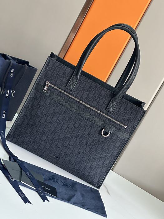 Dior Tote style 40 Grey 01A