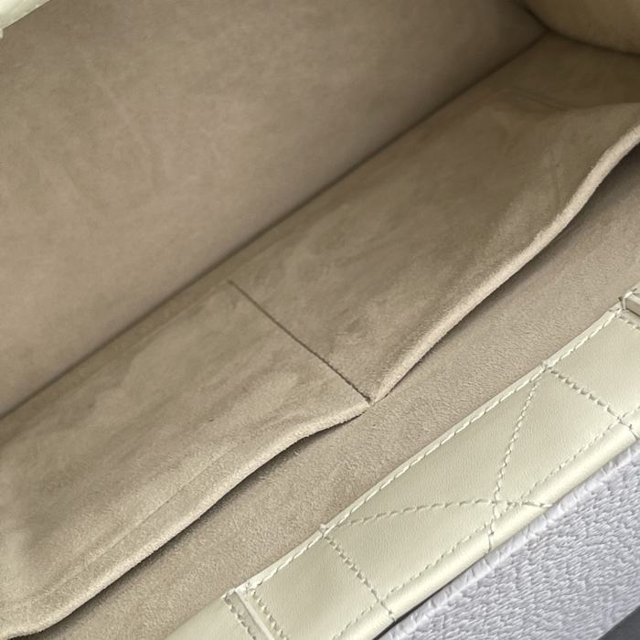 Dior Tote style 42 Beige 01A