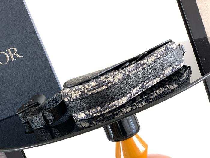 Dior Tote style 42 Black 01A