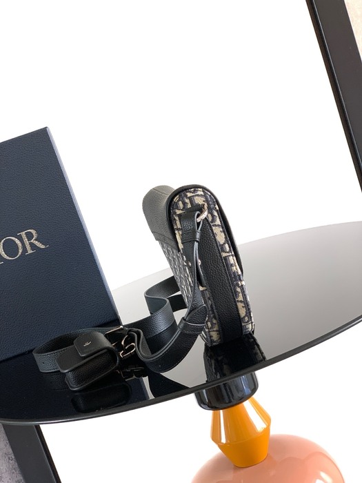 Dior Tote style 42 Black 01A