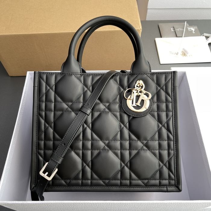 Dior Tote style 43 Black 01A
