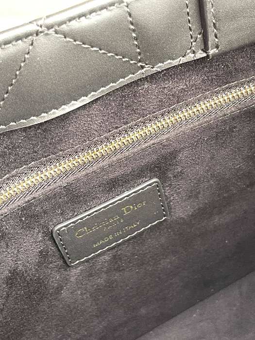 Dior Tote style 43 Black 01A