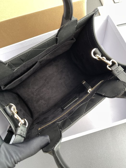 Dior Tote style 43 Black 01A