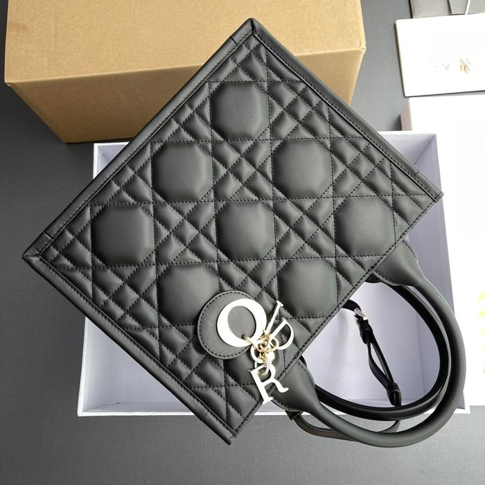 Dior Tote style 43 Black 01A