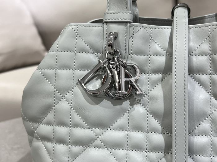 Dior Tote style 43 Grey 01A 2