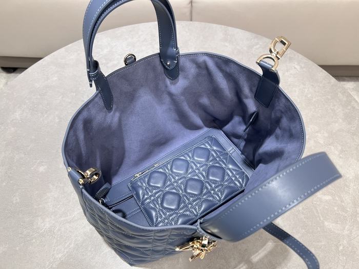 Dior Tote style 44 Blue 01A