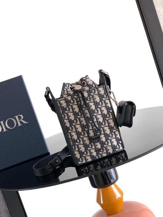 Dior Tote style 45 Beige 01A