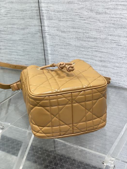 Dior Tote style 45 Tan 01A