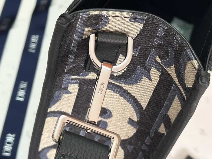 Dior Tote style 46 Navy 01A 2